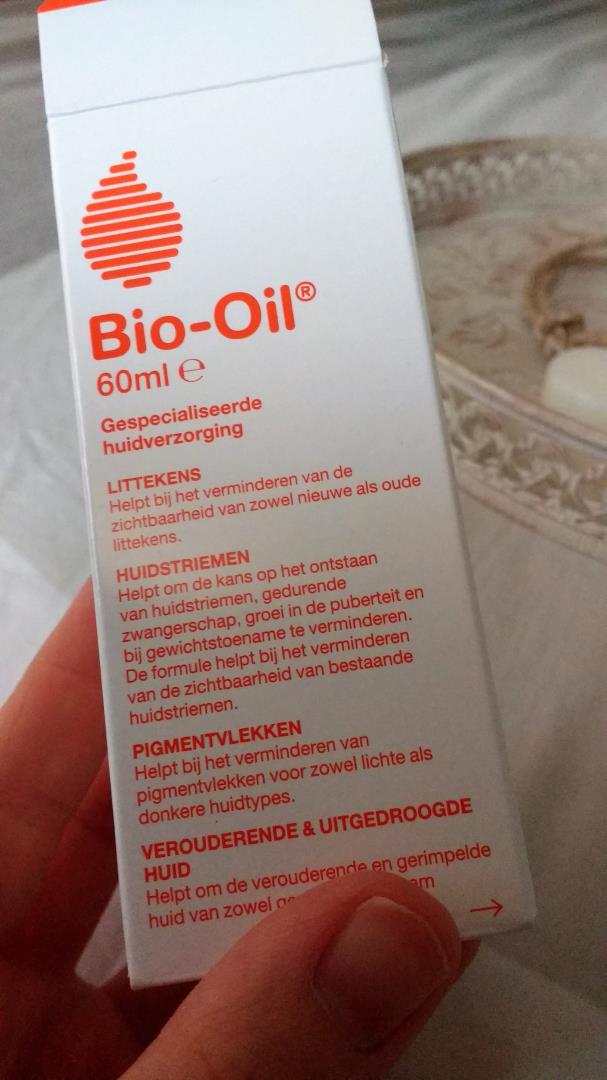 bio oil, striae, zwangerschapsstriemen, olie, testen, huid, huidstriemen, blog, mamablog, lifestyle blog, mamalifestyle blog, La Log.nl